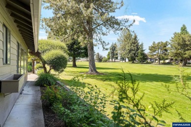 Salemtowne 55+ Community  3 big windows to view the Golf Course on Salemtowne Golf Club in Oregon - for sale on GolfHomes.com, golf home, golf lot