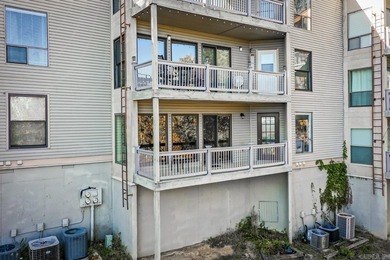 Welcome to this gorgeously remodeled Cliffside Lodge condo with on  in Arkansas - for sale on GolfHomes.com, golf home, golf lot