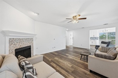 Welcome to this spacious 3-bedroom, 2.5-bath home offers on Grand Oaks Golf Club in Texas - for sale on GolfHomes.com, golf home, golf lot