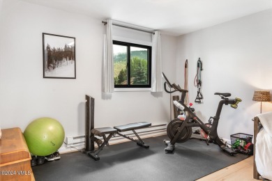 Natural light pours into this serene Scandinavian-inspired on Eagle Vail Golf Course in Colorado - for sale on GolfHomes.com, golf home, golf lot