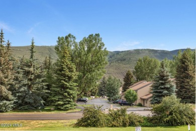 Natural light pours into this serene Scandinavian-inspired on Eagle Vail Golf Course in Colorado - for sale on GolfHomes.com, golf home, golf lot