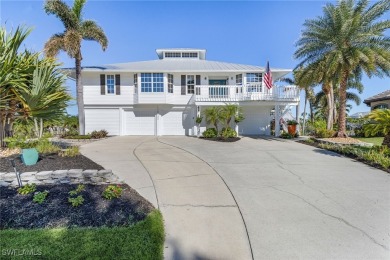 HIGH AND DRY, THIS HOME HAD NO FLOODING FROM RECENT STORMS on Alden Pines Golf Club in Florida - for sale on GolfHomes.com, golf home, golf lot