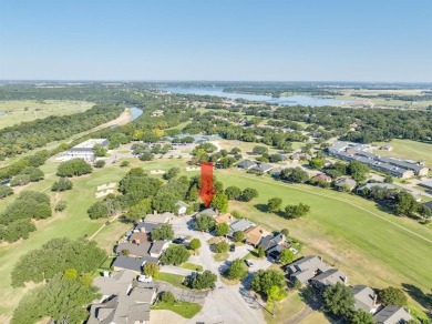 Irresistible Garden Home on the 18th Fairway in Pecan on Pecan Plantation Country Club in Texas - for sale on GolfHomes.com, golf home, golf lot