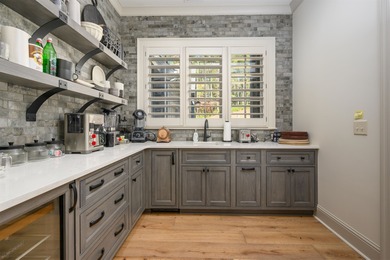 Located in beautiful Reynolds Lake Oconee, this elegantly on Reynolds Lake Oconee - The Oconee in Georgia - for sale on GolfHomes.com, golf home, golf lot