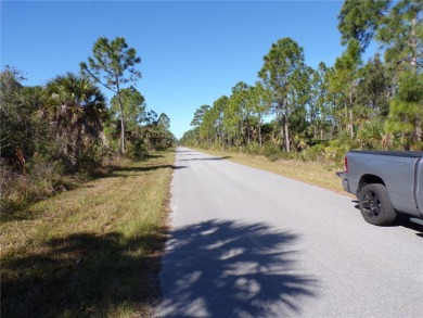 This lot is on a quiet street that would be a great place to on Riverwood Golf Club in Florida - for sale on GolfHomes.com, golf home, golf lot