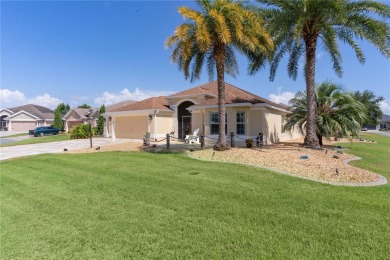 ~CUSTOMIZED EXPANDED 3/2 LANTANA~~ LAP POOL~~EXPANDED on Pennbrooke Fairways in Florida - for sale on GolfHomes.com, golf home, golf lot