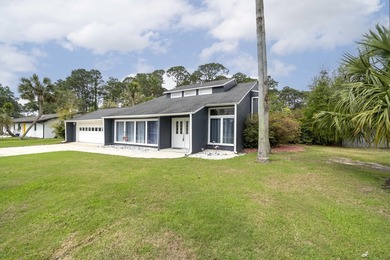 SUPER MOTIVATED! SELLER SAYS MAKE OFFER! SELL, SELL, SELL! on Holiday Golf Club in Florida - for sale on GolfHomes.com, golf home, golf lot