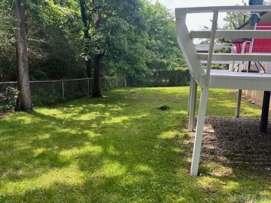 This 3 Bedroom 2 Bath home located in the Lakeside School on Hot Springs Golf and Country Club in Arkansas - for sale on GolfHomes.com, golf home, golf lot
