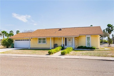 Welcome to comfortable living in the gated 55+ community of on Alamo Country Club in Texas - for sale on GolfHomes.com, golf home, golf lot