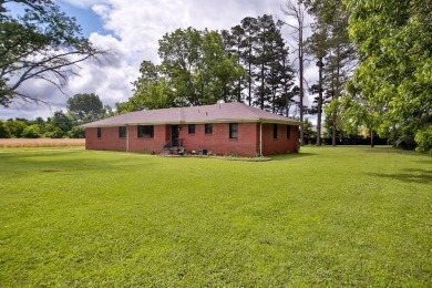 Here is your chance...3 bedroom 2 bathroom single-story home on Glen Eagle Golf Course in Tennessee - for sale on GolfHomes.com, golf home, golf lot