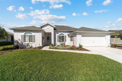 GREAT GOLF COURSE VIEWS from this 2 BR/2BA + Den/Office home in on Ocala Palms Golf and Country Club in Florida - for sale on GolfHomes.com, golf home, golf lot
