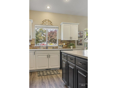 Welcome to this beautifully updated 3-bedroom, 2-bath home on Lakeview Golf Club in Idaho - for sale on GolfHomes.com, golf home, golf lot
