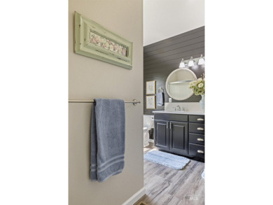 Welcome to this beautifully updated 3-bedroom, 2-bath home on Lakeview Golf Club in Idaho - for sale on GolfHomes.com, golf home, golf lot