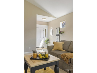 Welcome to this beautifully updated 3-bedroom, 2-bath home on Lakeview Golf Club in Idaho - for sale on GolfHomes.com, golf home, golf lot