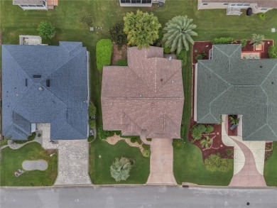 NO BOND!!!! Step into comfort and style with this beautifully on Oakleigh Executive Golf Course in Florida - for sale on GolfHomes.com, golf home, golf lot