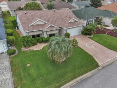 NO BOND!!!! Step into comfort and style with this beautifully on Oakleigh Executive Golf Course in Florida - for sale on GolfHomes.com, golf home, golf lot