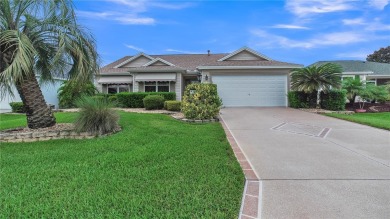 NO BOND!!!! Step into comfort and style with this beautifully on Oakleigh Executive Golf Course in Florida - for sale on GolfHomes.com, golf home, golf lot