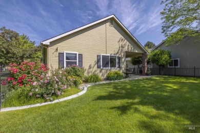 Welcome to this beautifully updated 3-bedroom, 2-bath home on Lakeview Golf Club in Idaho - for sale on GolfHomes.com, golf home, golf lot
