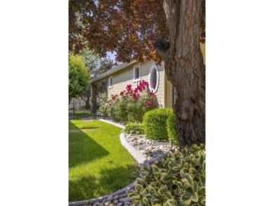 Welcome to this beautifully updated 3-bedroom, 2-bath home on Lakeview Golf Club in Idaho - for sale on GolfHomes.com, golf home, golf lot