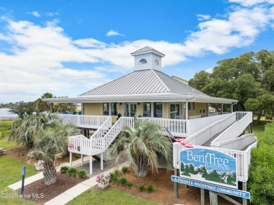 Coastal Living with Stunning Marsh Views!

Enjoy breathtaking on Brick Landing Plantation Yacht and Golf Club in North Carolina - for sale on GolfHomes.com, golf home, golf lot