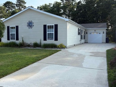 NEW LISTING: On the Golf Course, move in ready 3 Bedroom 2 Full on Mays Landing Golf and Country Club in New Jersey - for sale on GolfHomes.com, golf home, golf lot