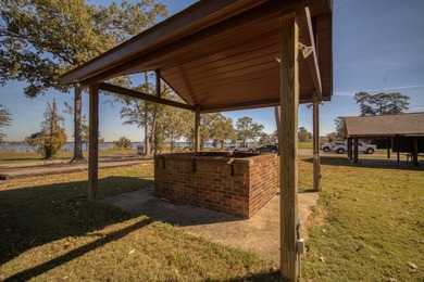 Live where every day feels like a getaway--gated luxury, Lake on Santee-Cooper Country Club in South Carolina - for sale on GolfHomes.com, golf home, golf lot