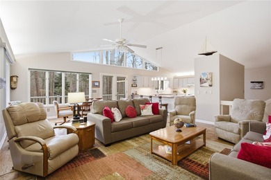 Welcome to 21 Starboard Tack, a 3BR/3BA home located in the on Keowee Key Golf and Country Club in South Carolina - for sale on GolfHomes.com, golf home, golf lot