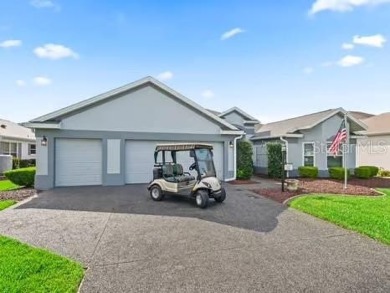 Welcome home!!! You will feel right at home in this charming 3 on El Diablo Executive Golf Course in Florida - for sale on GolfHomes.com, golf home, golf lot