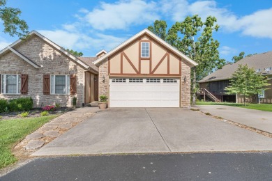 Charming 3BR/2BA Half Duplex in Gated Golf Community - on Ledgestone Country Club and Golf Course in Missouri - for sale on GolfHomes.com, golf home, golf lot