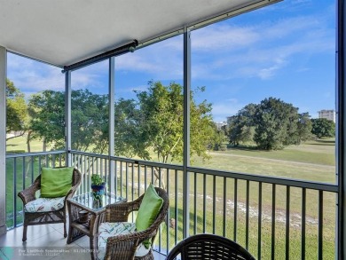 This lovely 1-bedroom, 1.5-bathroom property presents a charming on Palm-Aire Country Club and Resort - The Oaks in Florida - for sale on GolfHomes.com, golf home, golf lot