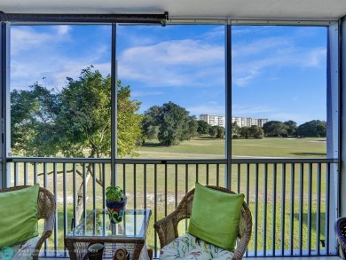 This lovely 1-bedroom, 1.5-bathroom property presents a charming on Palm-Aire Country Club and Resort - The Oaks in Florida - for sale on GolfHomes.com, golf home, golf lot