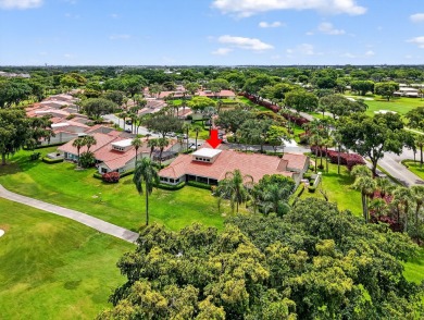 Welcome to 37 Glens Drive W, a beautifully maintained 2-bedroom on Hunters Run Golf and Country Club in Florida - for sale on GolfHomes.com, golf home, golf lot