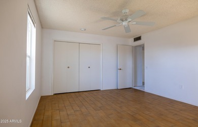 Fresh, bright, and ready for fun! This inviting 2 bedroom, 2 on Sun City Lakes West and East in Arizona - for sale on GolfHomes.com, golf home, golf lot