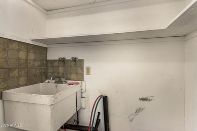 Welcome home to this light and bright 2-bedroom, 2-bath home on Sun City Lakes West and East in Arizona - for sale on GolfHomes.com, golf home, golf lot