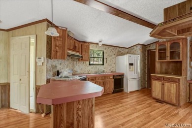 Don't miss this unique opportunity in the desirable Tanglewood on Tanglewood Shores Golf Club in Virginia - for sale on GolfHomes.com, golf home, golf lot