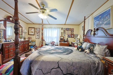 Welcome to 1522 Cove Lane -- a beautifully updated home with no on Wachesaw Plantation Club in South Carolina - for sale on GolfHomes.com, golf home, golf lot