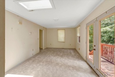 Don't miss this unique opportunity in the desirable Tanglewood on Tanglewood Shores Golf Club in Virginia - for sale on GolfHomes.com, golf home, golf lot