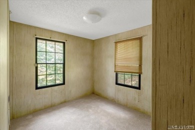 Don't miss this unique opportunity in the desirable Tanglewood on Tanglewood Shores Golf Club in Virginia - for sale on GolfHomes.com, golf home, golf lot