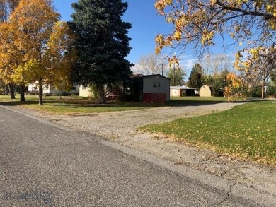 Great location for this clean and tidy older mobile in Three on Headwaters Golf Course in Montana - for sale on GolfHomes.com, golf home, golf lot