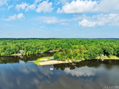 Don't miss this unique opportunity in the desirable Tanglewood on Tanglewood Shores Golf Club in Virginia - for sale on GolfHomes.com, golf home, golf lot