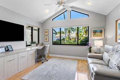 Beautifully remodeled custom villa, situated on a desirable on Hunters Run Golf and Country Club in Florida - for sale on GolfHomes.com, golf home, golf lot