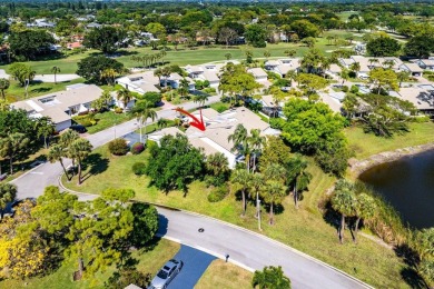 Beautifully remodeled custom villa, situated on a desirable on Hunters Run Golf and Country Club in Florida - for sale on GolfHomes.com, golf home, golf lot
