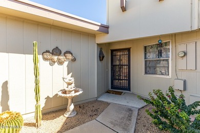 Don't miss this charming townhome in Aleppo Court within the 55+ on Sun City-Willow Creek / Willow Brook  in Arizona - for sale on GolfHomes.com, golf home, golf lot
