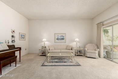 Don't miss this charming townhome in Aleppo Court within the 55+ on Sun City-Willow Creek / Willow Brook  in Arizona - for sale on GolfHomes.com, golf home, golf lot