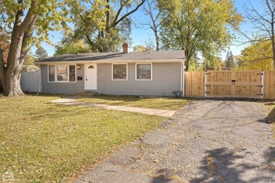 Welcome to Your Dream Home! This beautifully remodeled ranch is on Bonnie Dundee Golf Club in Illinois - for sale on GolfHomes.com, golf home, golf lot