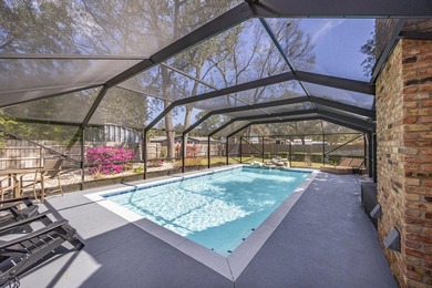 3 bed/2.5 bath home on .35 acres in the highly desirable Kenwood on Fort Walton Beach Golf Course in Florida - for sale on GolfHomes.com, golf home, golf lot