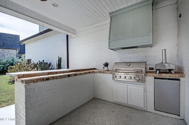 Stunning home on the golf course in sought after Lake Caroline! on Lake Caroline Golf Club in Mississippi - for sale on GolfHomes.com, golf home, golf lot