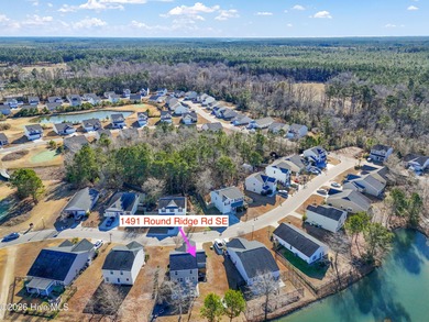 Welcome home to this beautifully updated 3-bedroom, 2.5-bath on Lennon Hills Golf Course in North Carolina - for sale on GolfHomes.com, golf home, golf lot