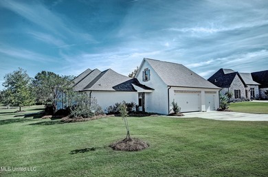 Stunning home on the golf course in sought after Lake Caroline! on Lake Caroline Golf Club in Mississippi - for sale on GolfHomes.com, golf home, golf lot