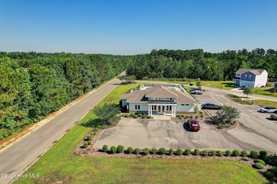 Welcome home to this beautifully updated 3-bedroom, 2.5-bath on Lennon Hills Golf Course in North Carolina - for sale on GolfHomes.com, golf home, golf lot
